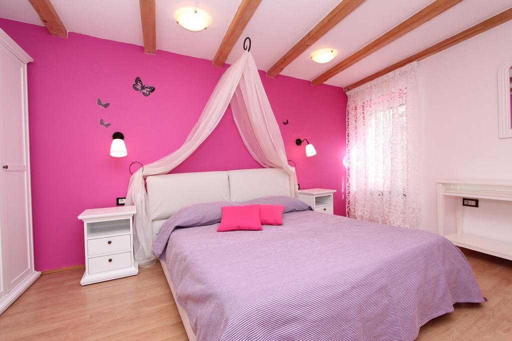 Apartment Midea Rovigno Esterno foto